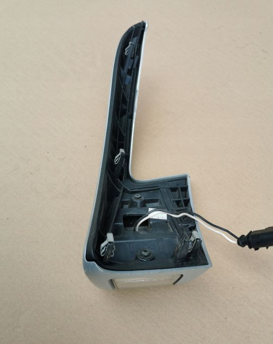 KIERUNKOWSKAZ VOLVO FMX 82462031 LH - Luz direccional para Camión: foto 2 KIERUNKOWSKAZ VOLVO FMX 82462031 LH - Luz direccional para Camión: foto 2