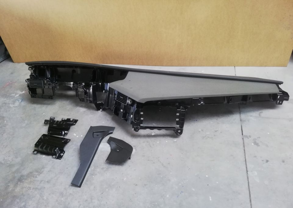 KONSOLA DESKA VOLVO FH4 - Salpicadero para Camión: foto 1 KONSOLA DESKA VOLVO FH4 - Salpicadero para Camión: foto 1