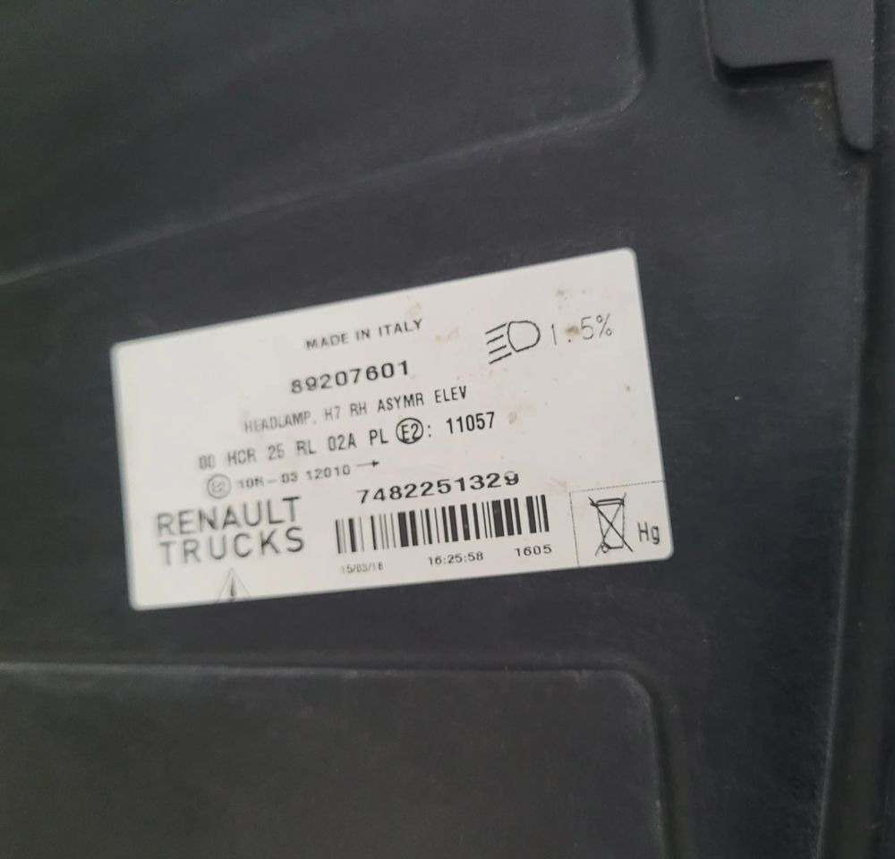 LAMPA LEWA RANGE T RENAULT LED OM 7482251329 - Luz/ Iluminación para Camión: foto 5 LAMPA LEWA RANGE T RENAULT LED OM 7482251329 - Luz/ Iluminación para Camión: foto 5