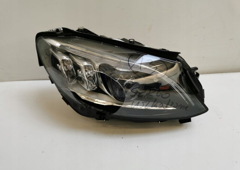 LAMPA PRZÓD MERCEDES C KLASA A 205 9061606 LIFT - Faro delantero: foto 1 LAMPA PRZÓD MERCEDES C KLASA A 205 9061606 LIFT - Faro delantero: foto 1