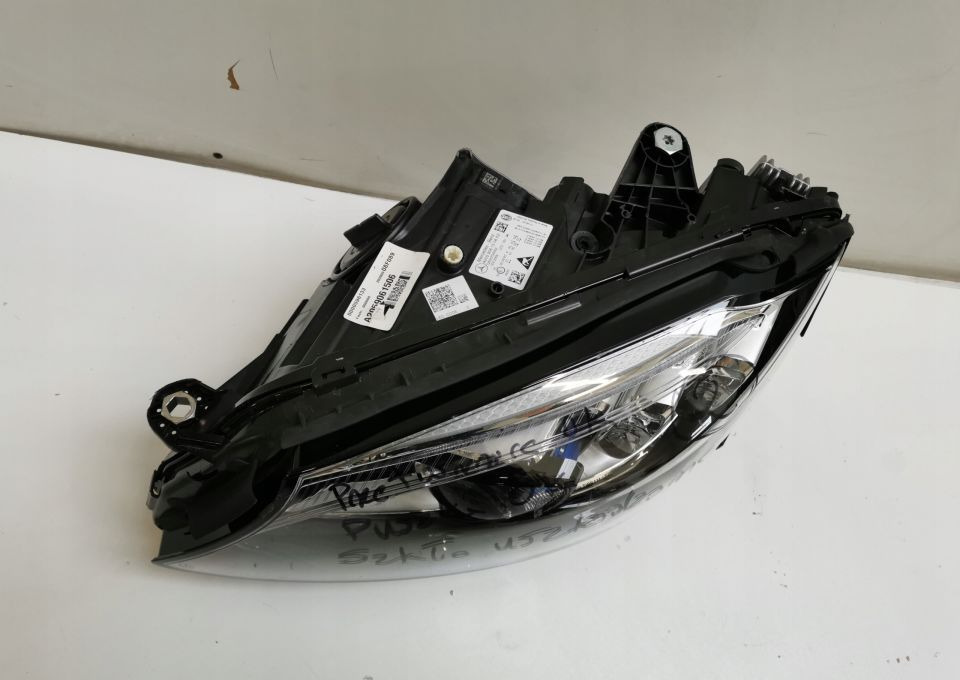 Lampa Mercedes c klasa - Luz/ Iluminación para Camión: foto 5 Lampa Mercedes c klasa - Luz/ Iluminación para Camión: foto 5