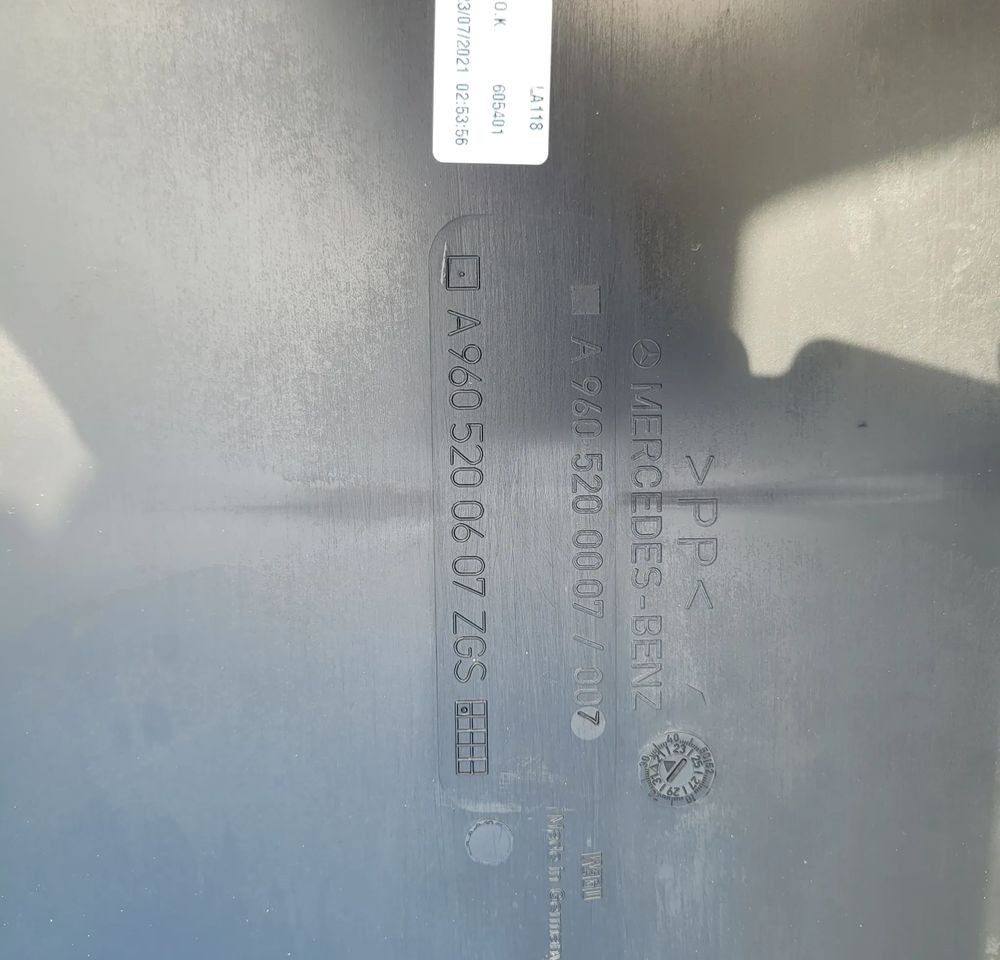 NADKOLE CHLAPACZ MERCEDES ACTROS MP4 MP5 NOWY ORYGINAŁ A9605200607 CHWALIM116 - Carrocería y exterior para Camión: foto 3 NADKOLE CHLAPACZ MERCEDES ACTROS MP4 MP5 NOWY ORYGINAŁ A9605200607 CHWALIM116 - Carrocería y exterior para Camión: foto 3