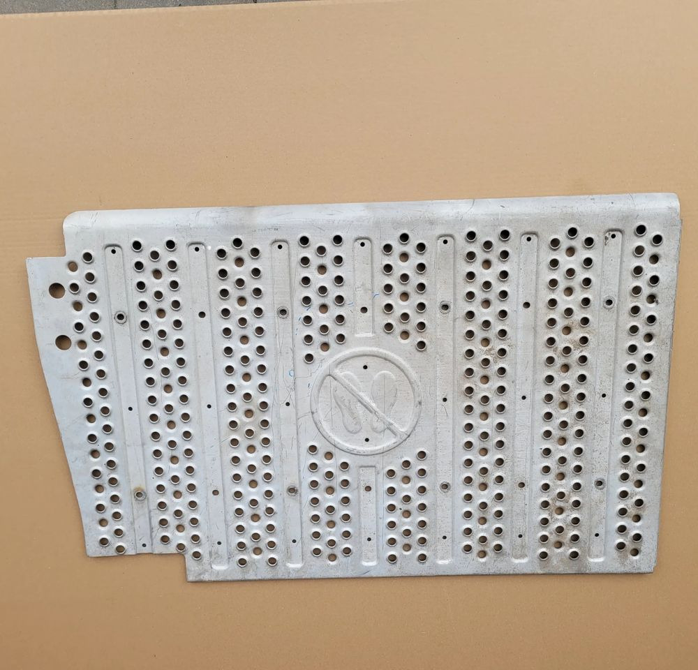 OSŁONA KATALIZATORA MERCEDES ACTROS MP4 ORYGINAŁ CHWALIM116 - Carrocería y exterior para Camión: foto 1 OSŁONA KATALIZATORA MERCEDES ACTROS MP4 ORYGINAŁ CHWALIM116 - Carrocería y exterior para Camión: foto 1