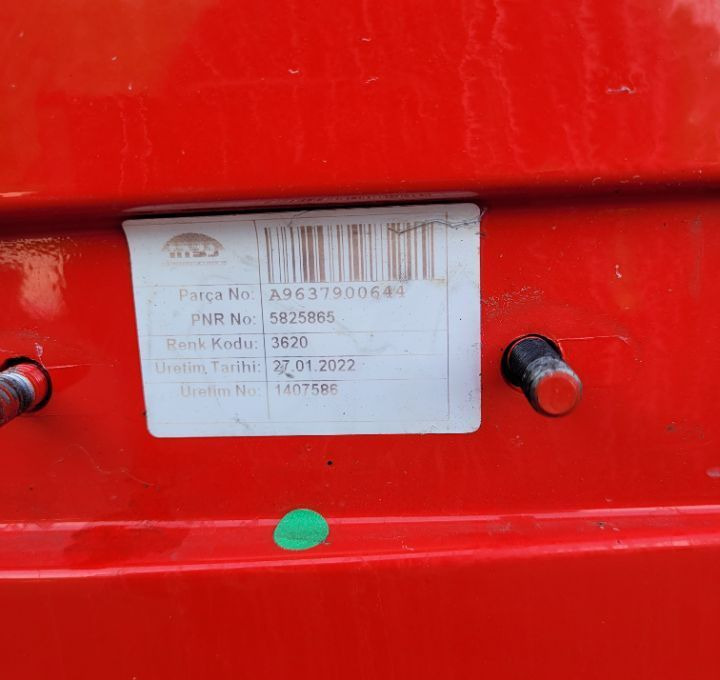 SPOLER ZAKABINOWY MERCEDES ACTROS MP5 A9637900644 LH - Carrocería y exterior para Camión: foto 3 SPOLER ZAKABINOWY MERCEDES ACTROS MP5 A9637900644 LH - Carrocería y exterior para Camión: foto 3