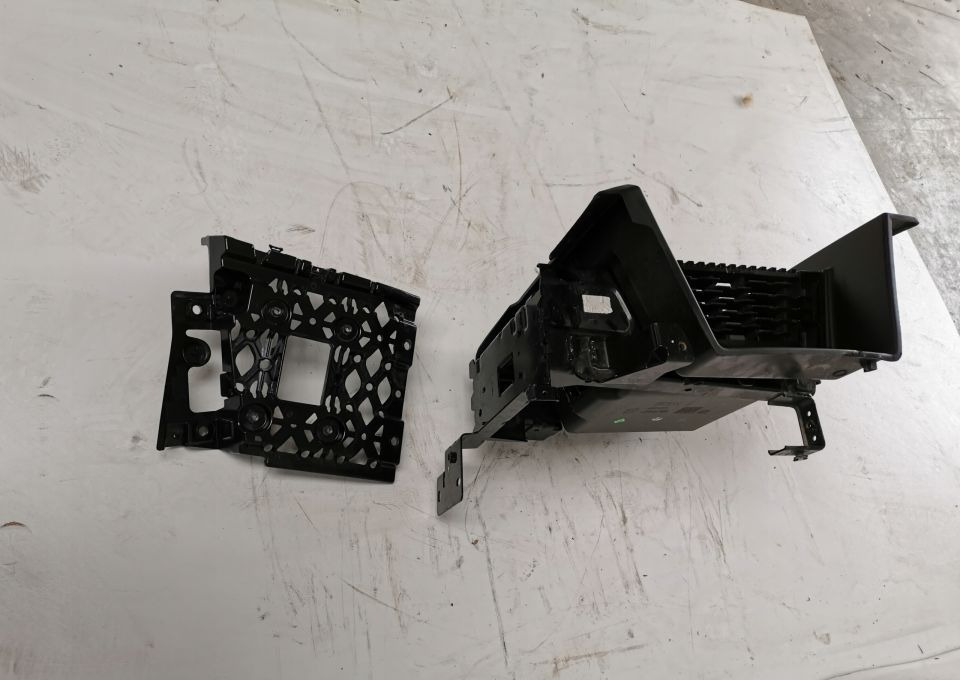 STOPNICA WŁAZ RENAULT RANGE T GAMA RH. ORYGINAŁ - Peldaño para Camión: foto 2 STOPNICA WŁAZ RENAULT RANGE T GAMA RH. ORYGINAŁ - Peldaño para Camión: foto 2