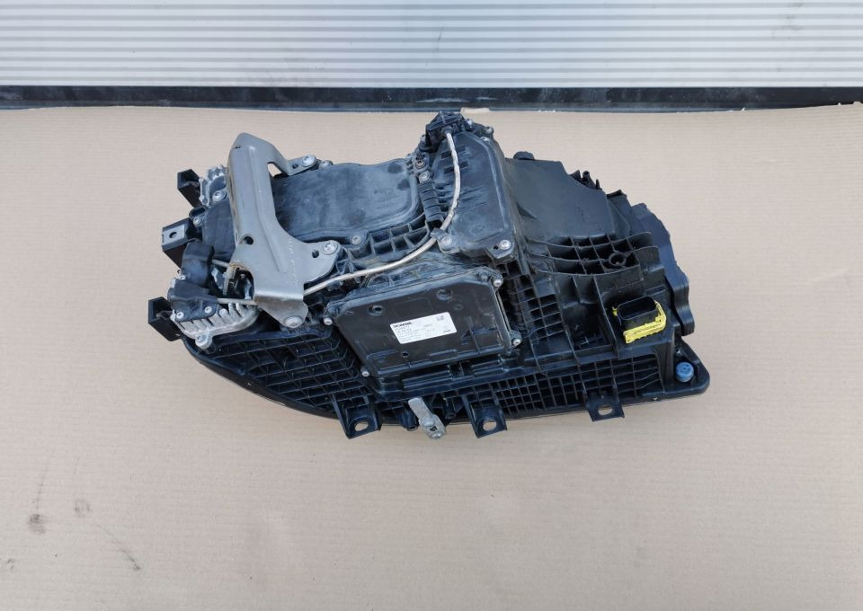 Scania OE 2655848 reflektor LEWA ORYGINAŁ - Faro delantero para Camión: foto 3 Scania OE 2655848 reflektor LEWA ORYGINAŁ - Faro delantero para Camión: foto 3