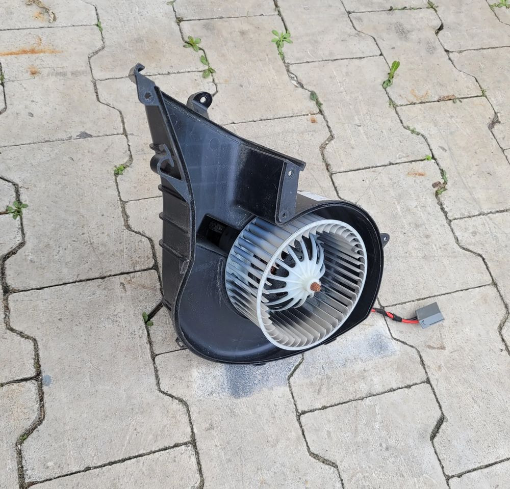 WENTYLATOR NAGRZEWNICY VOLVO FH4 ORYGINAŁ - Ventilador de habitáculo para Camión: foto 2 WENTYLATOR NAGRZEWNICY VOLVO FH4 ORYGINAŁ - Ventilador de habitáculo para Camión: foto 2