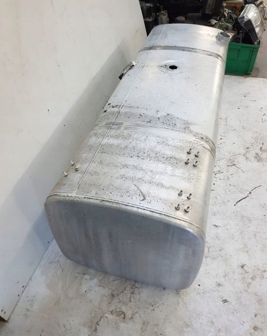 ZBIORNIK PALIWA DAF 1945568 690L 200X70X60 - Depósito de combustible para Camión: foto 4 ZBIORNIK PALIWA DAF 1945568 690L 200X70X60 - Depósito de combustible para Camión: foto 4