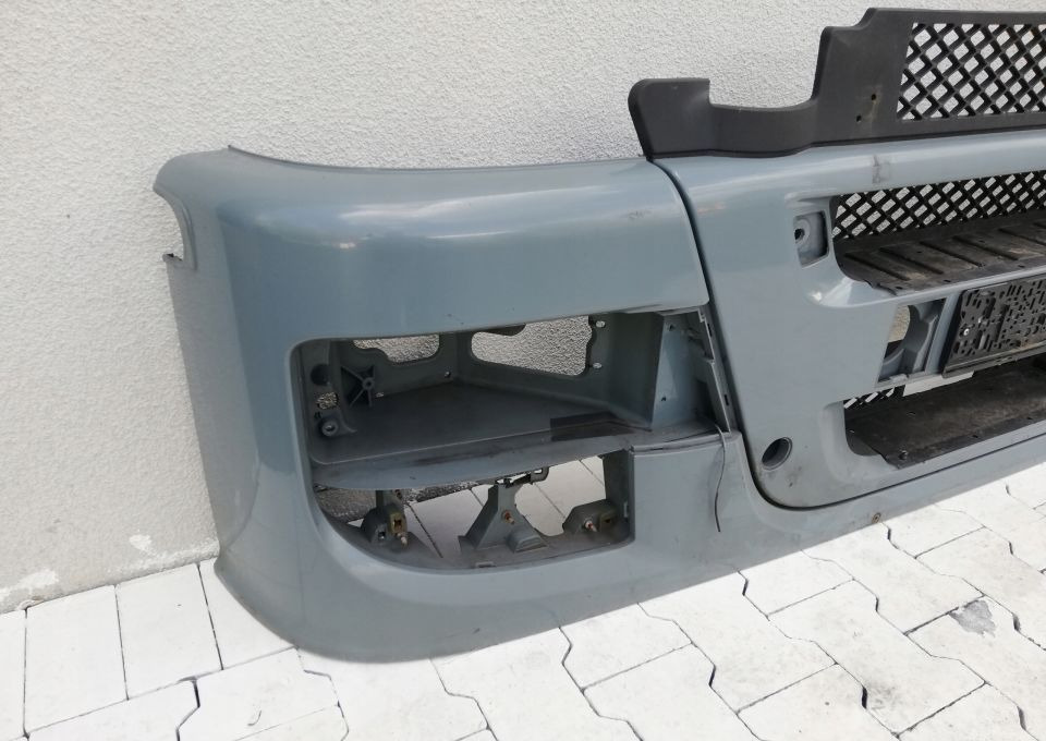 ZDERZAK IVECO STRALIS WĄSKA KABINA - Parachoques para Camión: foto 2 ZDERZAK IVECO STRALIS WĄSKA KABINA - Parachoques para Camión: foto 2