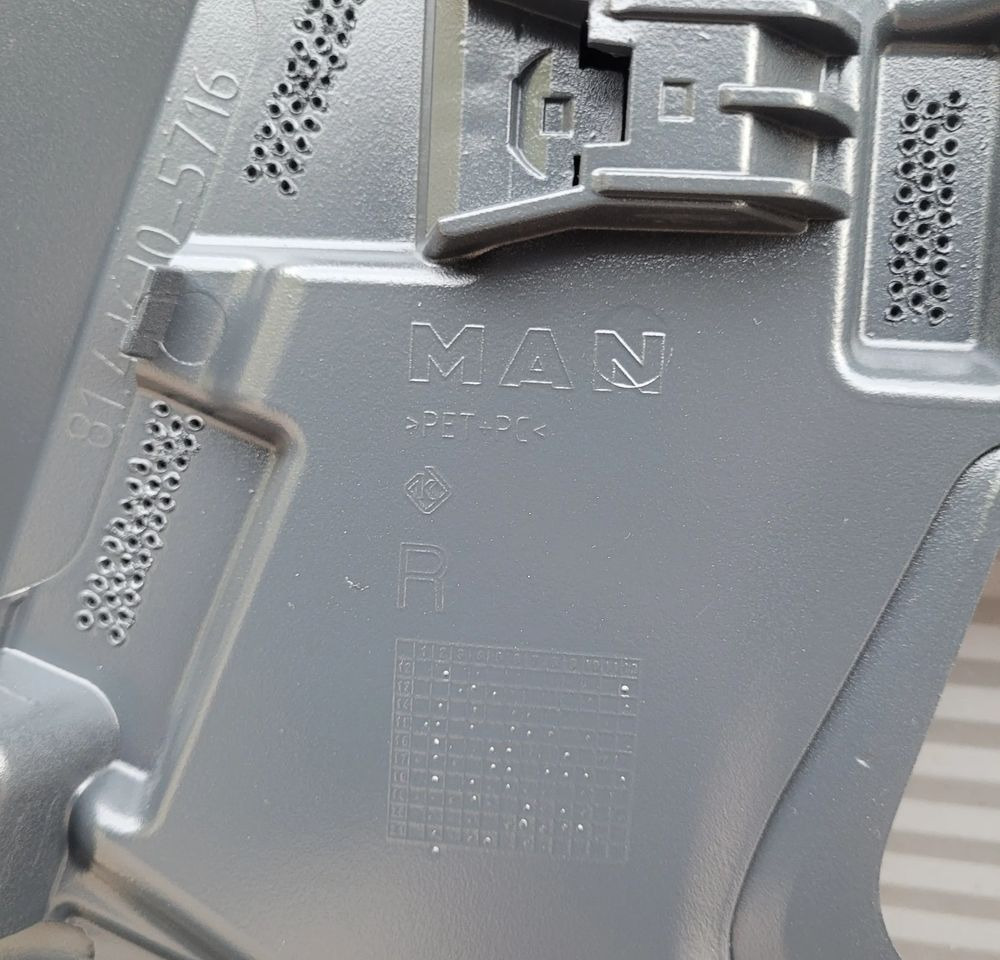 ZDERZAK MAN TGM TGL ORYGINAŁ 81.41610-5718 CHWALIM116 - Parachoques para Camión: foto 4 ZDERZAK MAN TGM TGL ORYGINAŁ 81.41610-5718 CHWALIM116 - Parachoques para Camión: foto 4