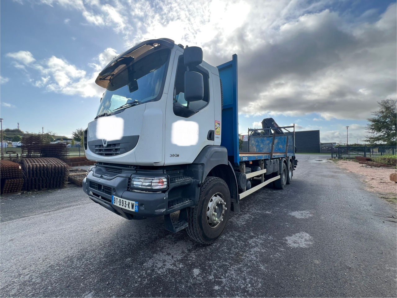 RENAULT plateau grue radio commandée 380 DXI - Camión grúa: foto 2 RENAULT plateau grue radio commandée 380 DXI - Camión grúa: foto 2