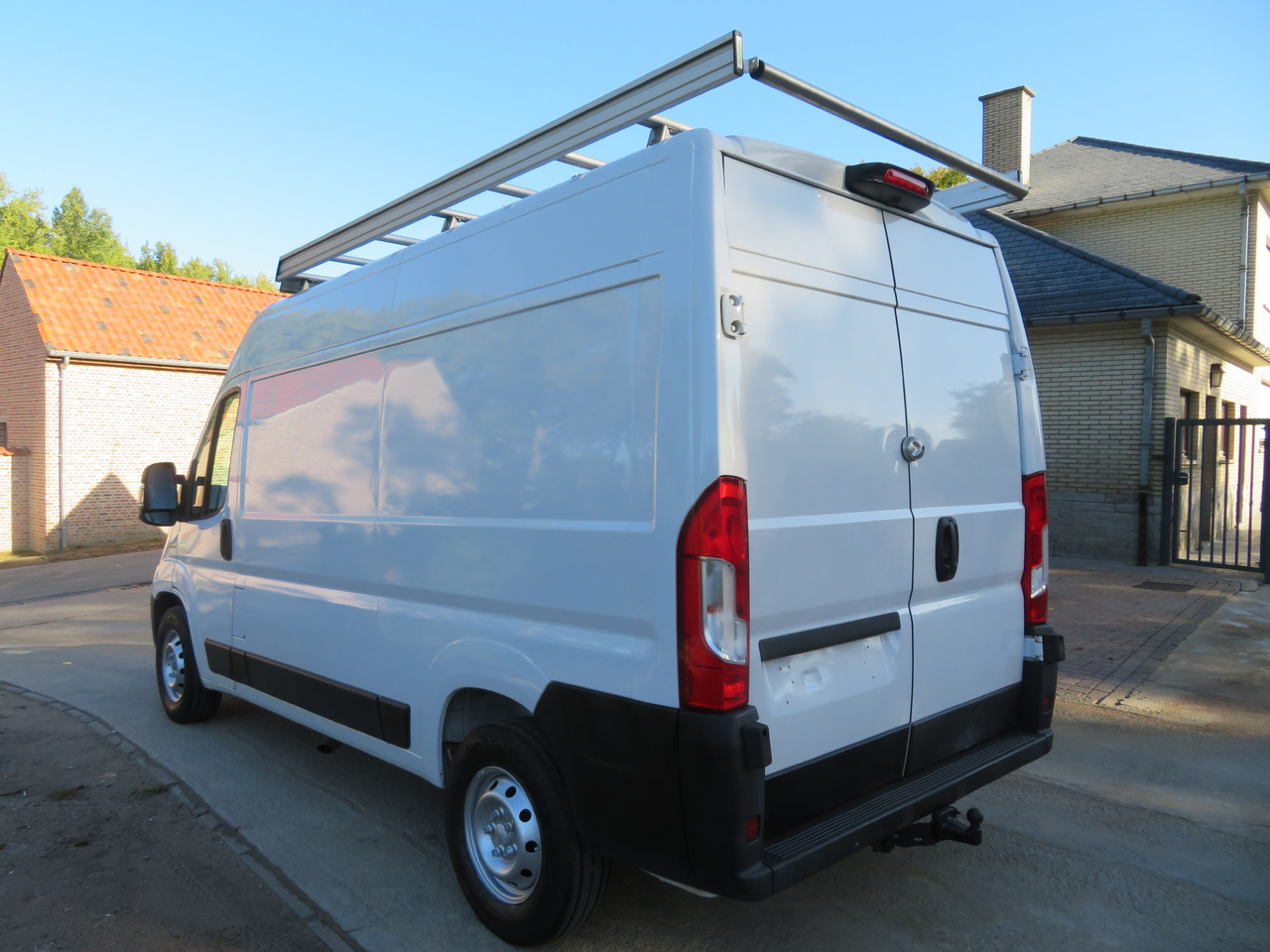 Fiat Ducato 2.3 Multijet L2H2 - Furgón: foto 5 Fiat Ducato 2.3 Multijet L2H2 - Furgón: foto 5