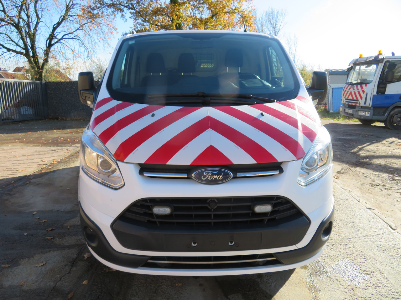 Ford Transit Custom 2.0tdci - Furgoneta pequeña: foto 2 Ford Transit Custom 2.0tdci - Furgoneta pequeña: foto 2