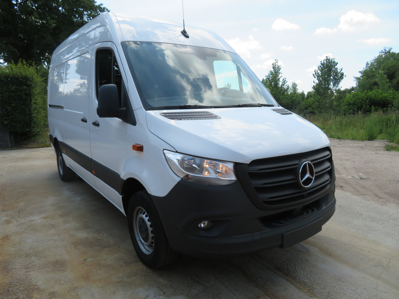 MERCEDES-BENZ Sprinter 317cdi - A2H2 - Furgoneta: foto 1 MERCEDES-BENZ Sprinter 317cdi - A2H2 - Furgoneta: foto 1
