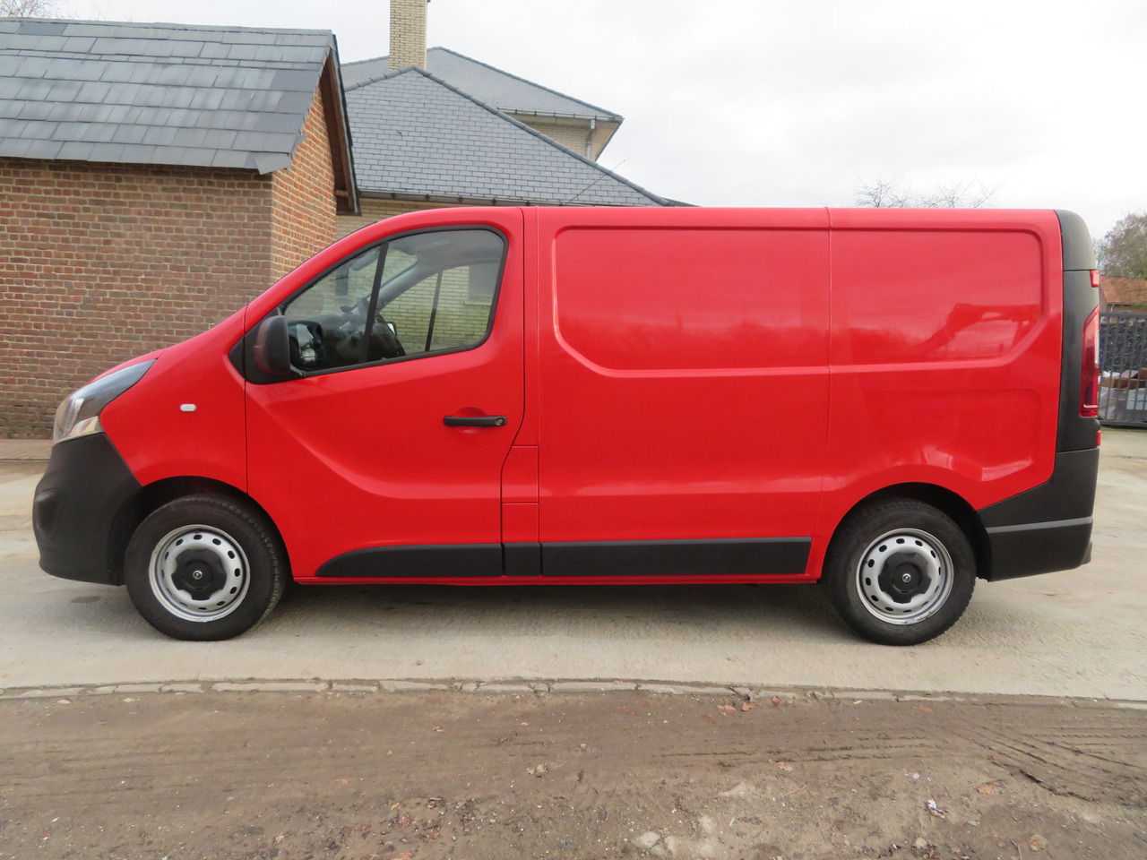 Opel Vivaro 1.6CDTI BI-Turbo - L1H1 - Furgoneta pequeña: foto 4 Opel Vivaro 1.6CDTI BI-Turbo - L1H1 - Furgoneta pequeña: foto 4