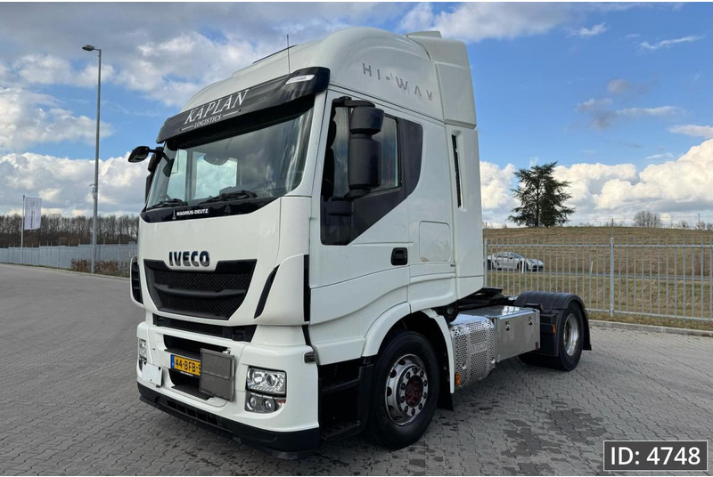 Iveco Stralis AS440S50 Active Space, Euro 6, / ADR / Blower Drum, ADR - Cabeza tractora: foto 1 Iveco Stralis AS440S50 Active Space, Euro 6, / ADR / Blower Drum, ADR - Cabeza tractora: foto 1