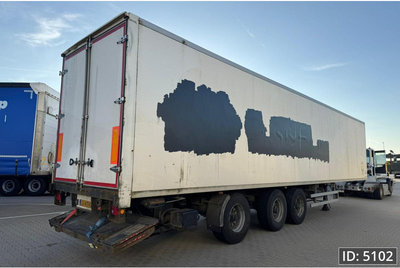 LAG 0-3-39 KA / Steering axle - Semirremolque caja cerrada: foto 3 LAG 0-3-39 KA / Steering axle - Semirremolque caja cerrada: foto 3