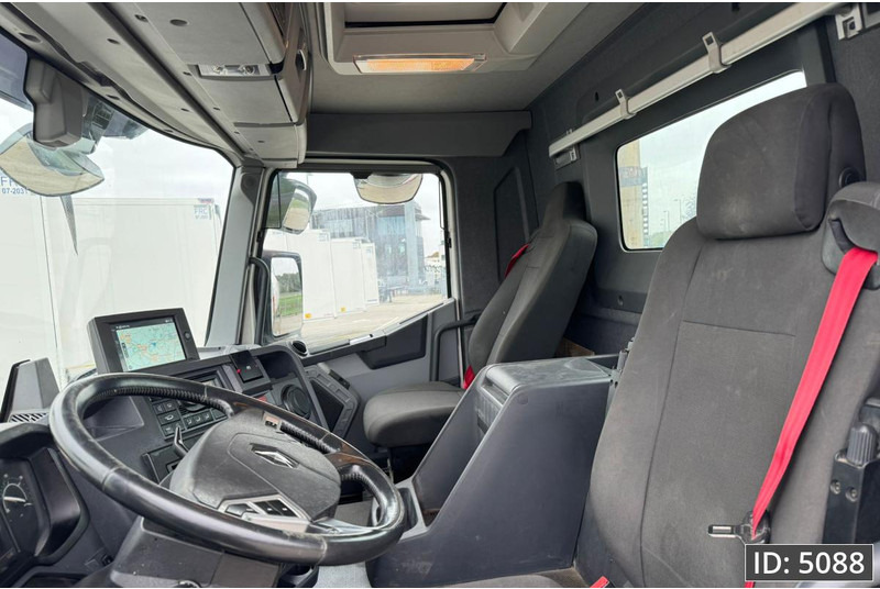 Arrendamiento de Renault C480 Day Cab, Euro 6, 8x4 / Full steel / 9m3 / TOP!! Renault C480 Day Cab, Euro 6, 8x4 / Full steel / 9m3 / TOP!!: foto 8