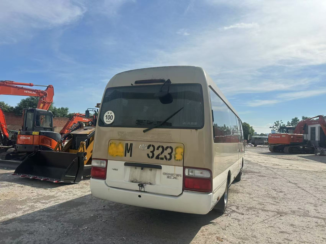 TOYOTA Coaster - Autobús: foto 3 TOYOTA Coaster - Autobús: foto 3