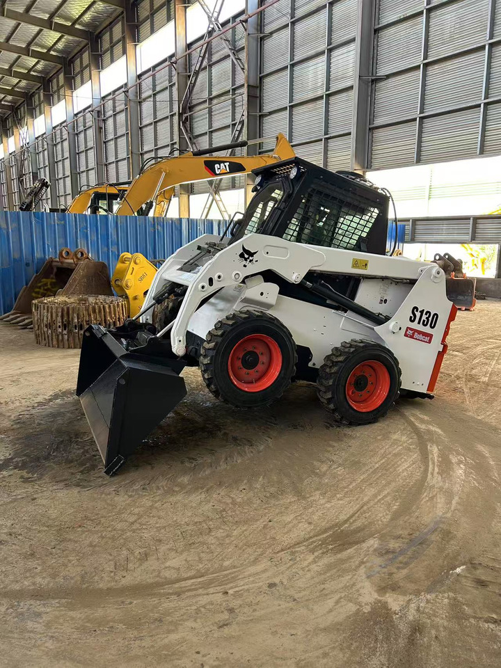 BOBCAT S130 Skid Steer Loader Click for Discount - Minicargadora: foto 3 BOBCAT S130 Skid Steer Loader Click for Discount - Minicargadora: foto 3