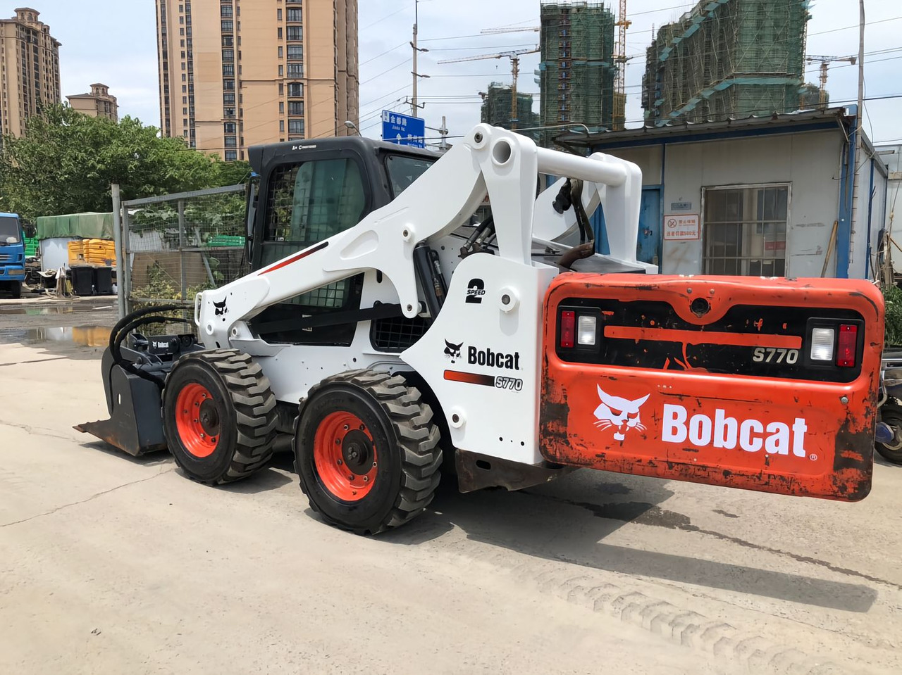 BOBCAT S770 Skid Steer Loader Click for Discount - Minicargadora: foto 1 BOBCAT S770 Skid Steer Loader Click for Discount - Minicargadora: foto 1