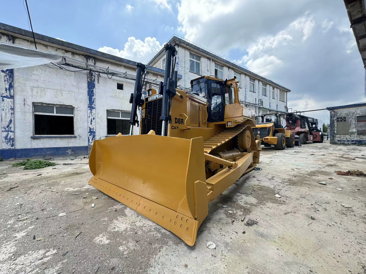 CAT Bulldozer D8R Click for Discount - Bulldozer: foto 3 CAT Bulldozer D8R Click for Discount - Bulldozer: foto 3