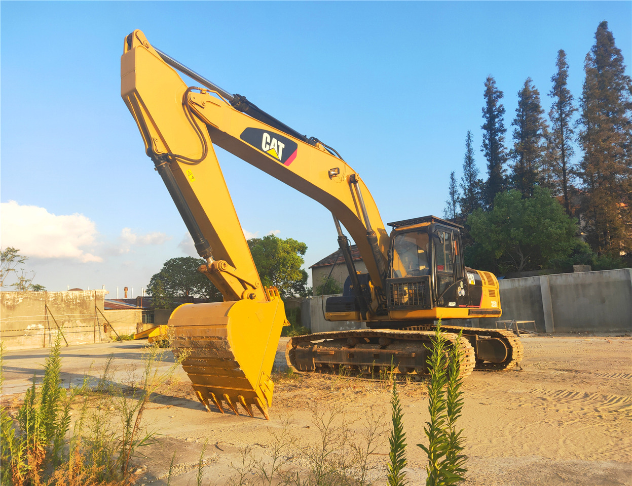 CATERPILLAR Crawler Excavator 325D Good Condition - Excavadora de cadenas: foto 1 CATERPILLAR Crawler Excavator 325D Good Condition - Excavadora de cadenas: foto 1