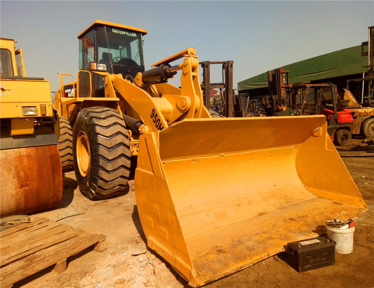CATERPILLAR Wheel Loader 950H Click Here for Discount - Cargadora de ruedas: foto 1 CATERPILLAR Wheel Loader 950H Click Here for Discount - Cargadora de ruedas: foto 1
