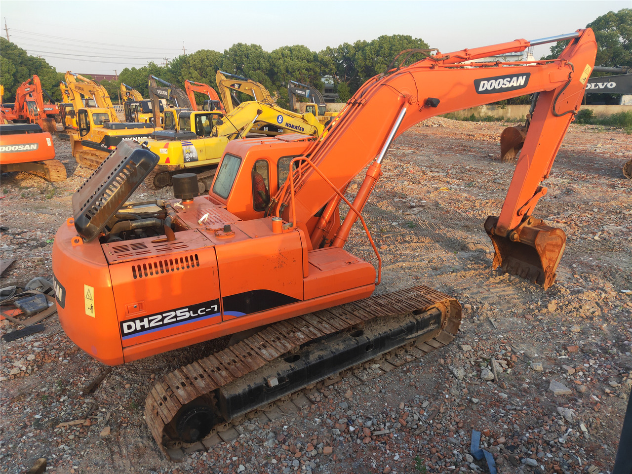 DOOSAN Crawler excavator - Excavadora de cadenas: foto 1 DOOSAN Crawler excavator - Excavadora de cadenas: foto 1