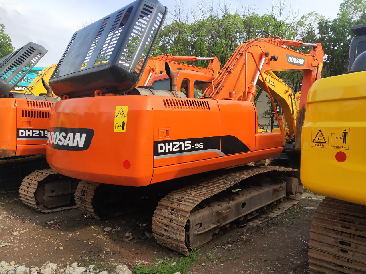 DOOSAN DH215LC-9 - Excavadora de cadenas: foto 3 DOOSAN DH215LC-9 - Excavadora de cadenas: foto 3