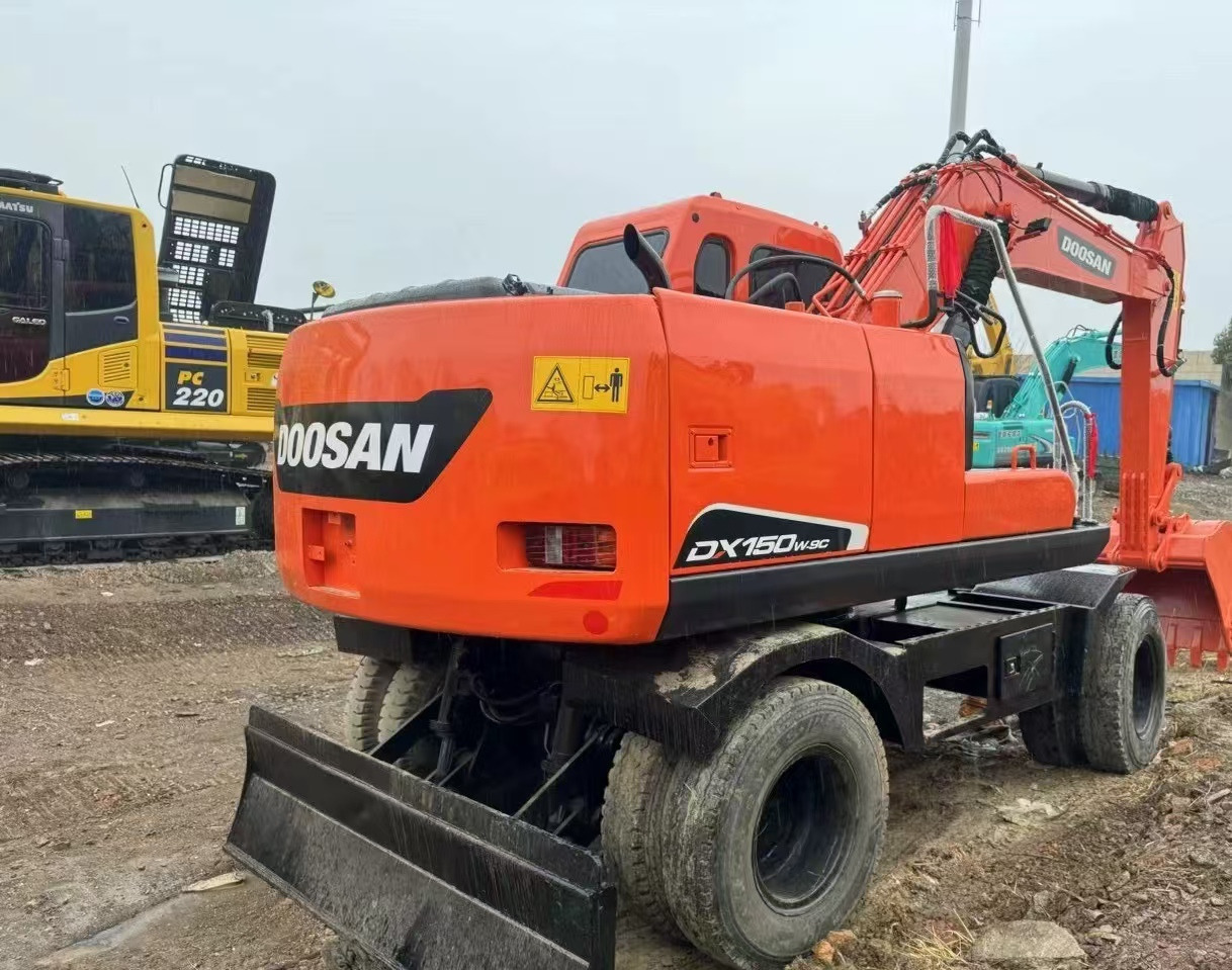 DOOSAN DX150W Wheel Excavator Good Condition - Excavadora de ruedas: foto 1 DOOSAN DX150W Wheel Excavator Good Condition - Excavadora de ruedas: foto 1
