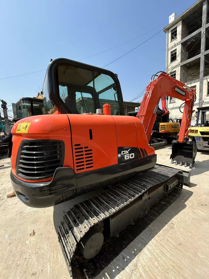 DOOSAN DX60 Mini excavator 6ton - Miniexcavadora: foto 5 DOOSAN DX60 Mini excavator 6ton - Miniexcavadora: foto 5