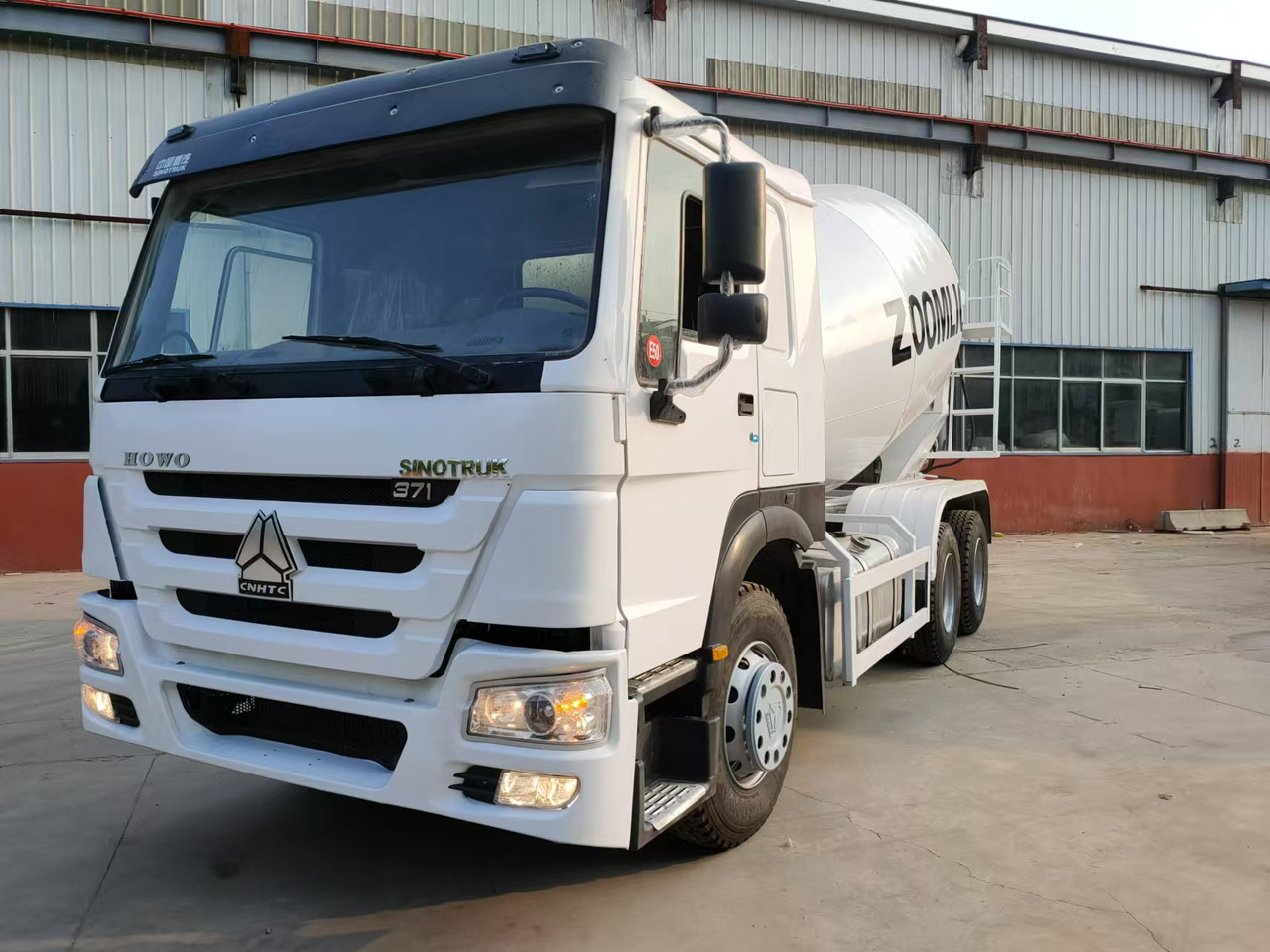 HOWO 371HP  Concrete Mixer Truck Click for Discount - Camión hormigonera: foto 1 HOWO 371HP  Concrete Mixer Truck Click for Discount - Camión hormigonera: foto 1