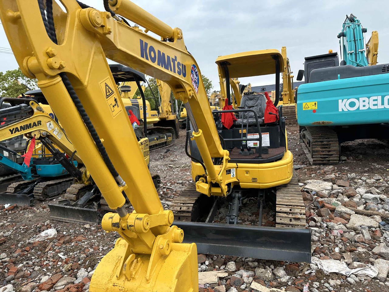 KOMATSU Mini Excavator - Miniexcavadora: foto 4 KOMATSU Mini Excavator - Miniexcavadora: foto 4