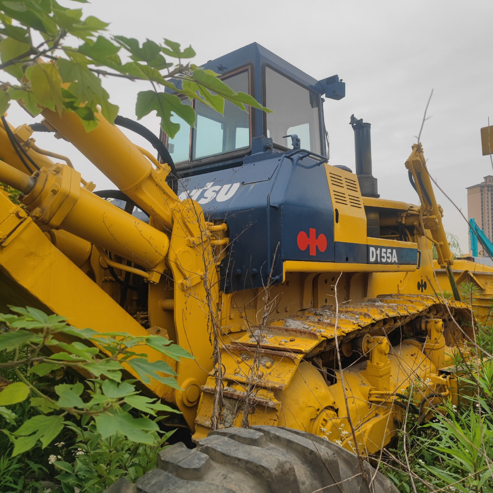 KOMATSU BULLDOZER D155A - Maquinaria de construcción: foto 3 KOMATSU BULLDOZER D155A - Maquinaria de construcción: foto 3