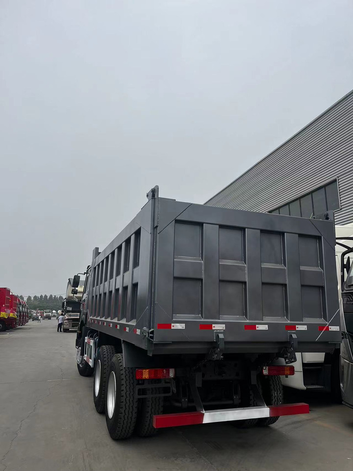 SINOTRUK HOWO Dump Truck 6x4 Click for Discount - Camión volquete: foto 5 SINOTRUK HOWO Dump Truck 6x4 Click for Discount - Camión volquete: foto 5