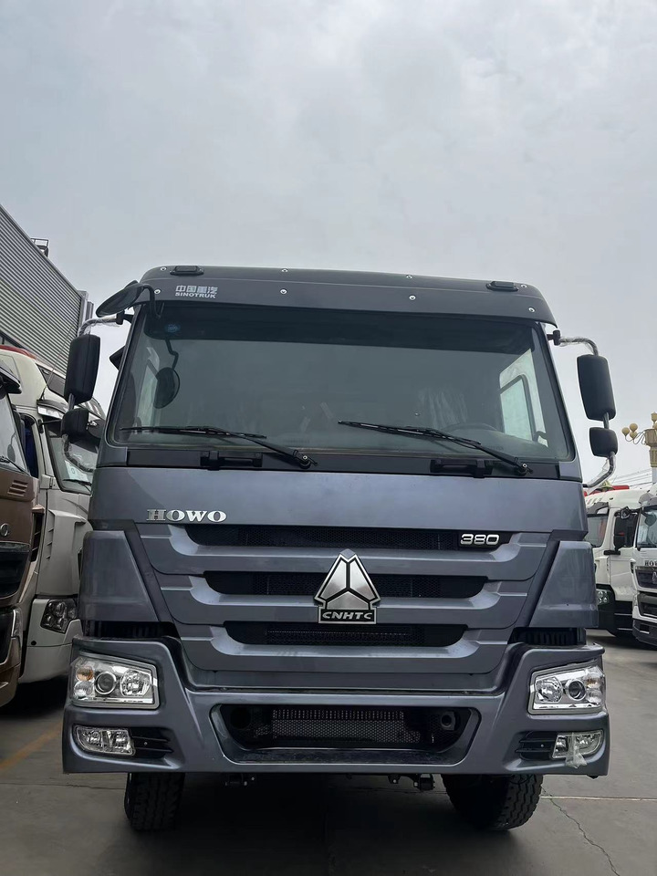 SINOTRUK HOWO Dump Truck 6x4 Click for Discount - Camión volquete: foto 3 SINOTRUK HOWO Dump Truck 6x4 Click for Discount - Camión volquete: foto 3