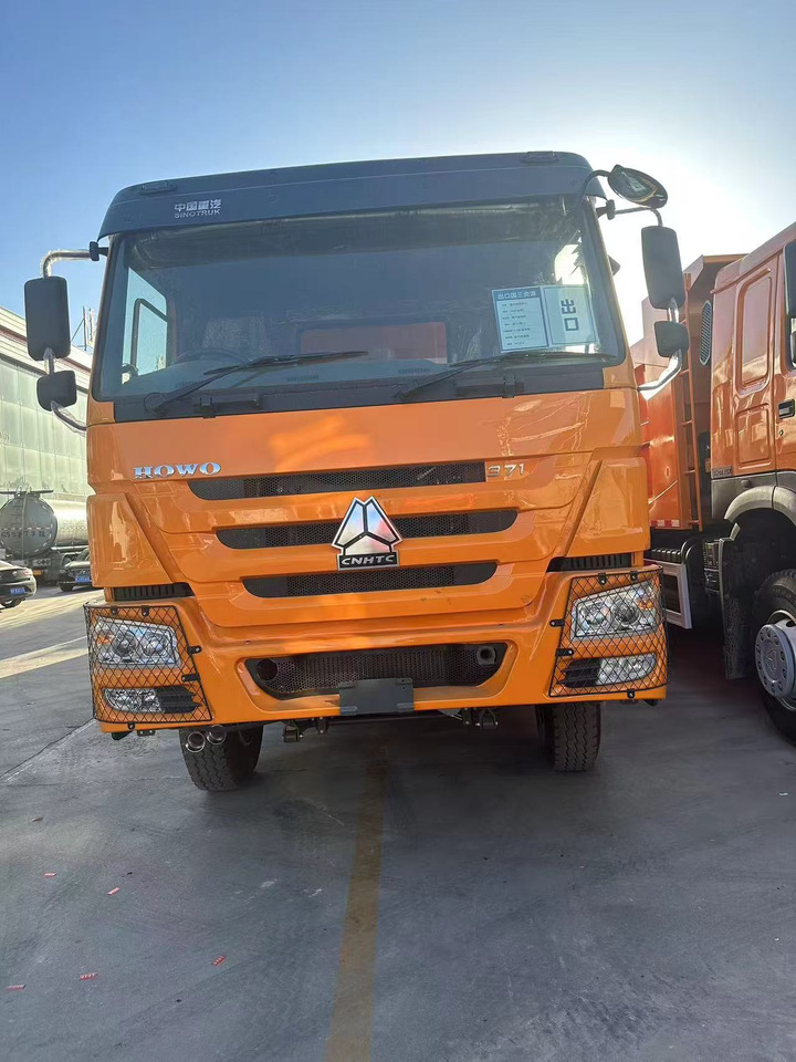 Sinotrack HOWO 6x4 Dump Truck Click for Discount - Camión volquete: foto 4 Sinotrack HOWO 6x4 Dump Truck Click for Discount - Camión volquete: foto 4
