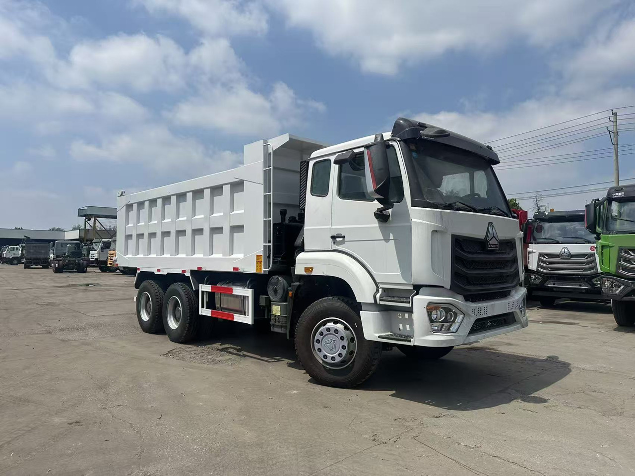 Sinotruk Howo Haohan 6x4 Heavy Duty Truck - Camión volquete: foto 2 Sinotruk Howo Haohan 6x4 Heavy Duty Truck - Camión volquete: foto 2