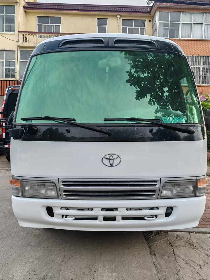 Autocar TOYOTA Hiace Bus 13 Seats: foto 9 Autocar TOYOTA Hiace Bus 13 Seats: foto 9