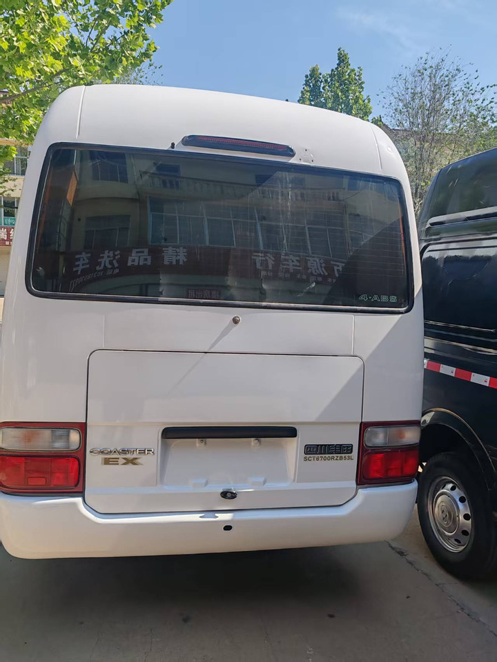 Autocar TOYOTA Hiace Bus 13 Seats: foto 8 Autocar TOYOTA Hiace Bus 13 Seats: foto 8