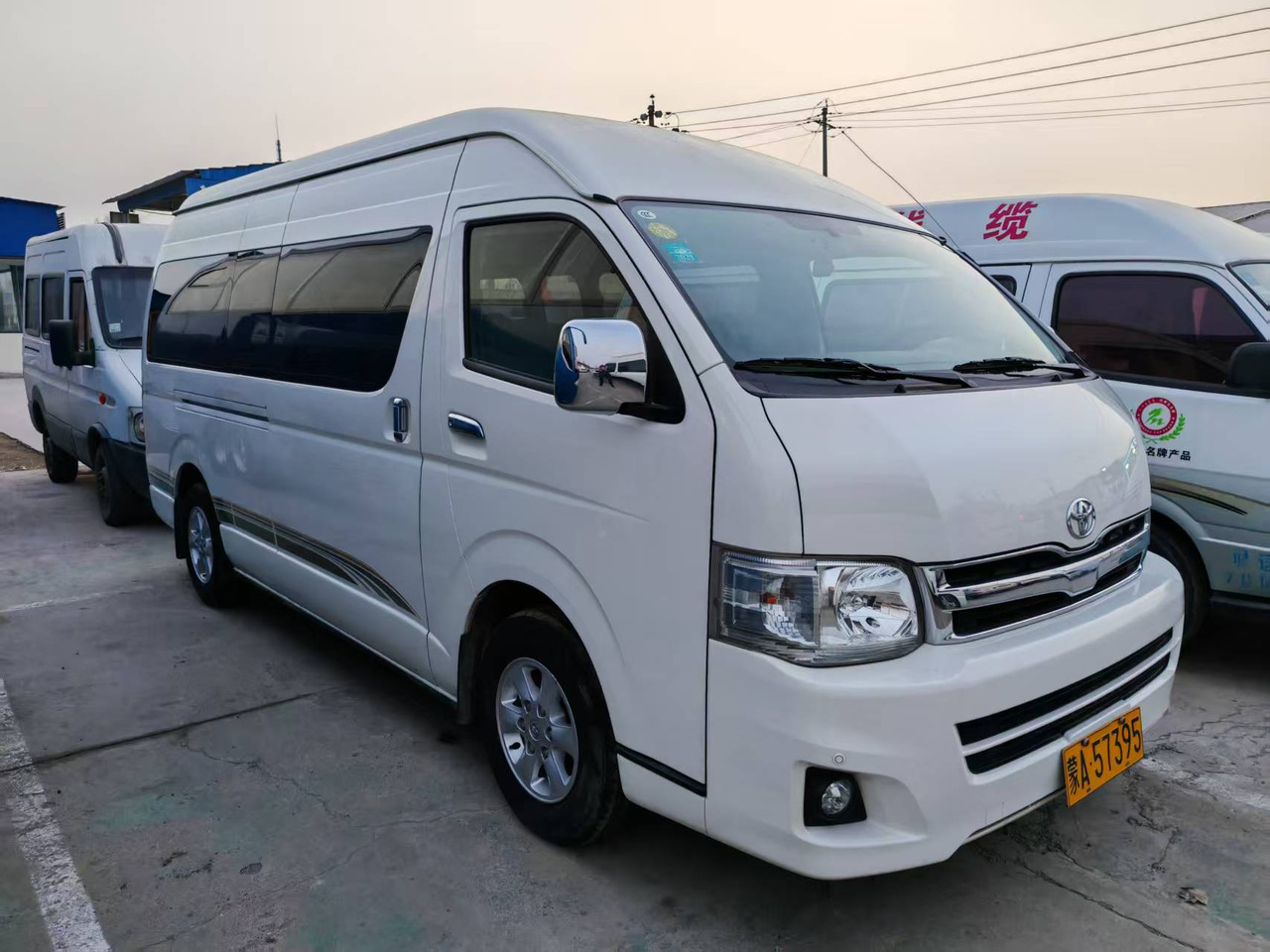 TOYOTA Mini Bus 13Seats Click Here for Discount - Autocar: foto 1 TOYOTA Mini Bus 13Seats Click Here for Discount - Autocar: foto 1