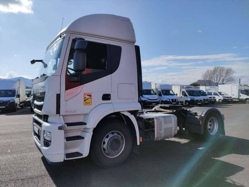 Tracteur 19 TONNES 360 CV 1 COUCHETTE - Cabeza tractora: foto 3 Tracteur 19 TONNES 360 CV 1 COUCHETTE - Cabeza tractora: foto 3