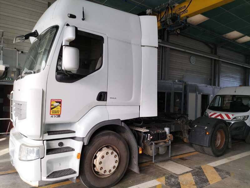 Tracteur 19 TONNES 410 CV - Cabeza tractora: foto 4 Tracteur 19 TONNES 410 CV - Cabeza tractora: foto 4