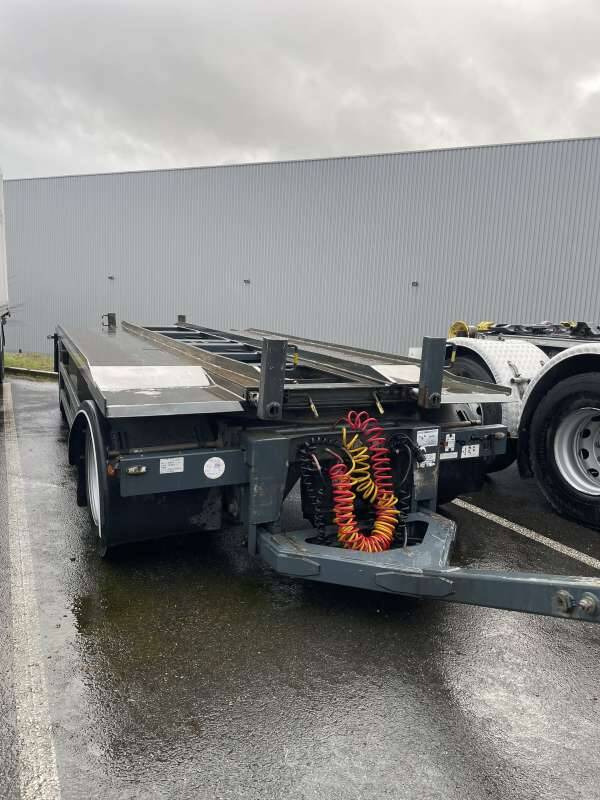 Remorque 2 Essieux 19 TONNES - PORTE CAISSON - Remolque multilift/ Portacontenedores de cadenas: foto 1 Remorque 2 Essieux 19 TONNES - PORTE CAISSON - Remolque multilift/ Portacontenedores de cadenas: foto 1