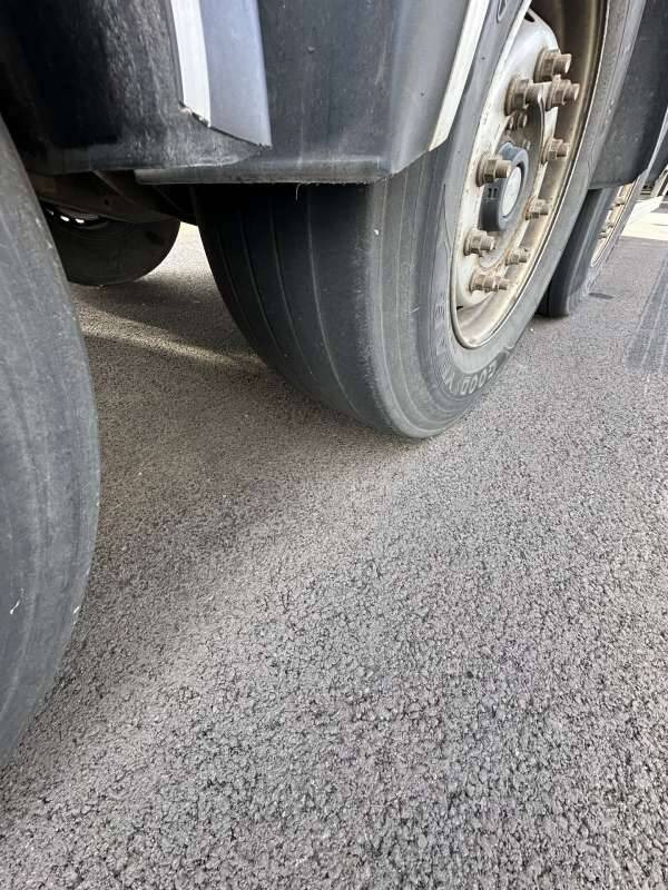 Semi-remorque 3 Essieux 38 TONNES CAISSE LAMBERET GROUPE CARRIER VECTOR 1550 - Semirremolque frigorífico: foto 5 Semi-remorque 3 Essieux 38 TONNES CAISSE LAMBERET GROUPE CARRIER VECTOR 1550 - Semirremolque frigorífico: foto 5