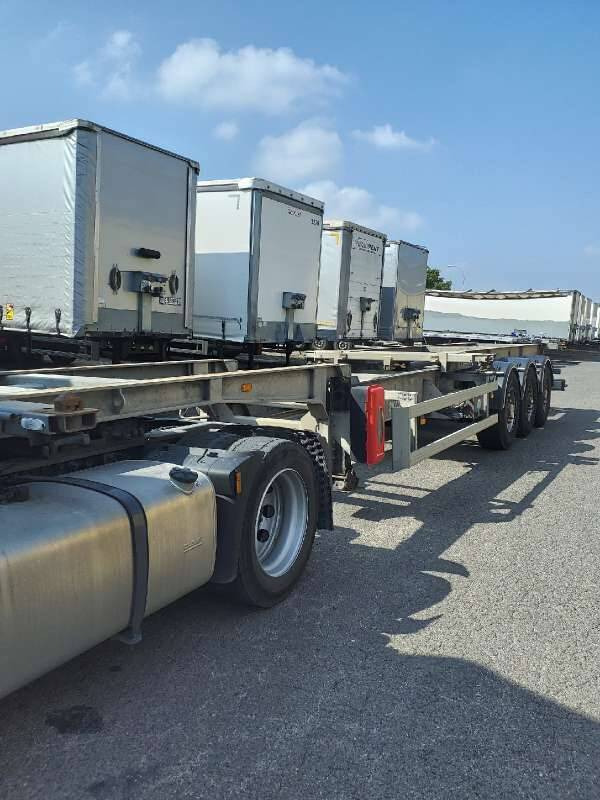 Semi-remorque 3 Essieux 38 TONNES CHARIOT COULISSANT 45 PIEDS - Semirremolque portacontenedore/ Intercambiable: foto 1 Semi-remorque 3 Essieux 38 TONNES CHARIOT COULISSANT 45 PIEDS - Semirremolque portacontenedore/ Intercambiable: foto 1