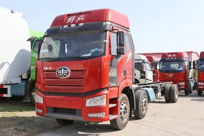FAW New FAW JIEFANG Trucks for Sale in Qatar - Cabeza tractora: foto 1 FAW New FAW JIEFANG Trucks for Sale in Qatar - Cabeza tractora: foto 1