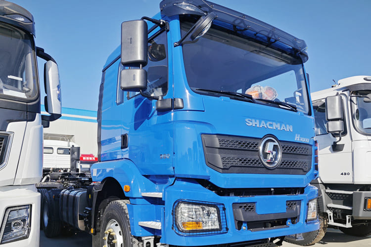 SHACMAN Shacman F3000 Truck Head for Sale in Saudi Arabia - Cabeza tractora: foto 4 SHACMAN Shacman F3000 Truck Head for Sale in Saudi Arabia - Cabeza tractora: foto 4