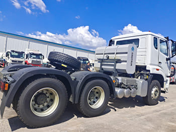 SINOTRUK Sinotruck for sale for Sale in Malawi - Cabeza tractora: foto 4 SINOTRUK Sinotruck for sale for Sale in Malawi - Cabeza tractora: foto 4